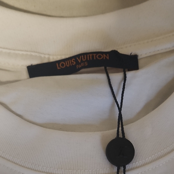 Louis Vuitton Monogram White T-Shirt - Picture 4 of 4